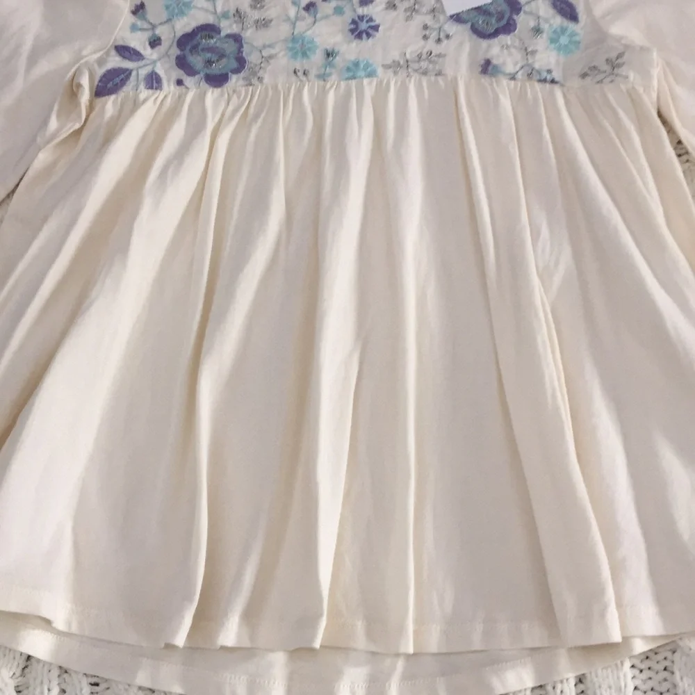 Gap Girls NWT Super Cute Ivory Top Size XXL(14/16)